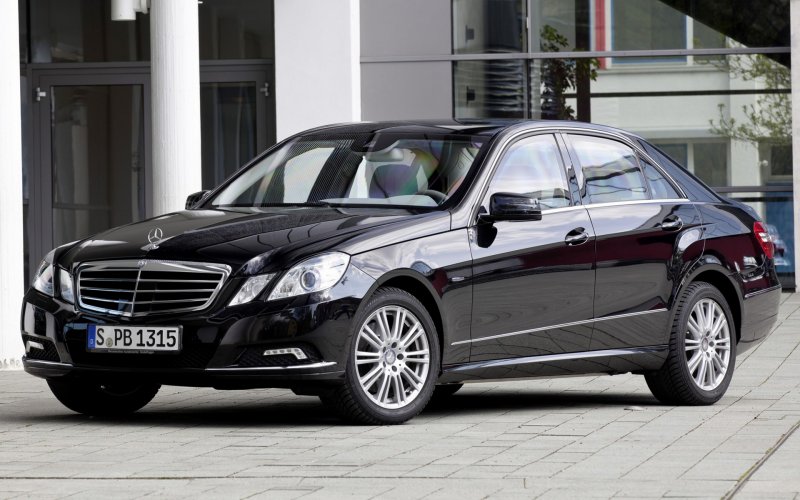 Мерседес Бенц w212