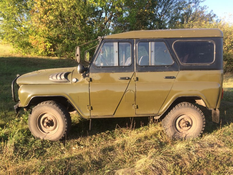 УАЗ 31512 хаки