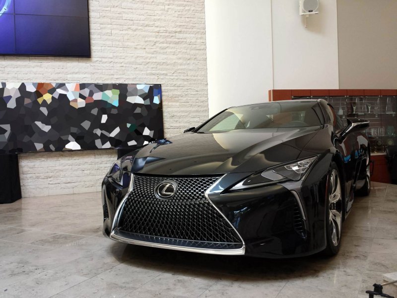 Lexus NX 200 черный