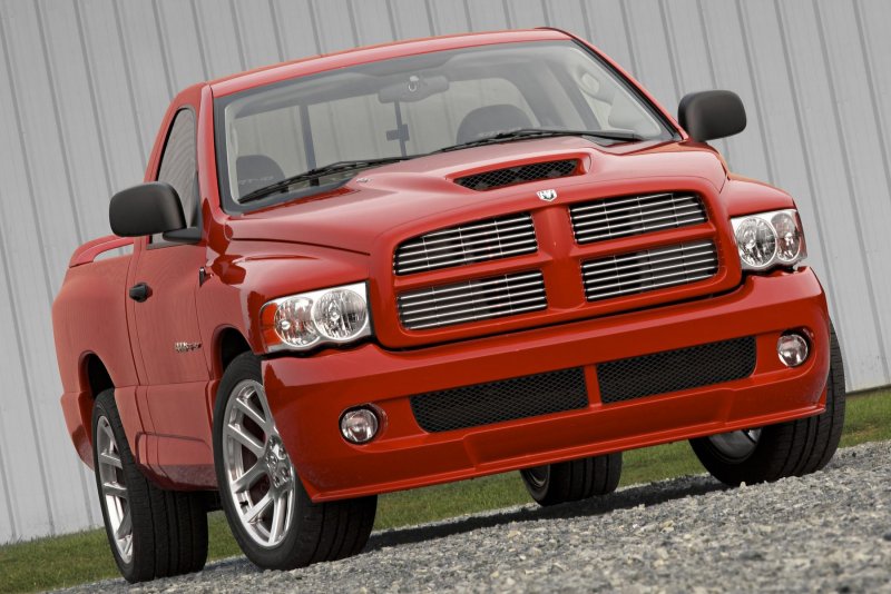 Dodge Ram srt-10
