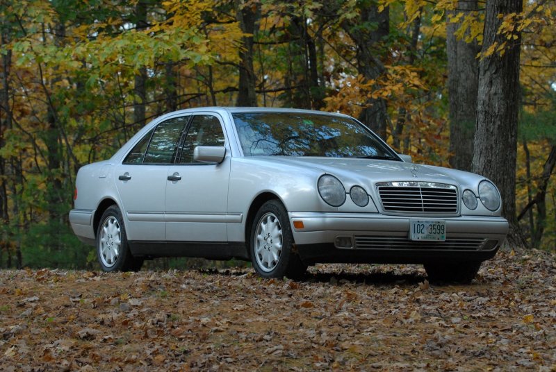 Mercedes Benz e320