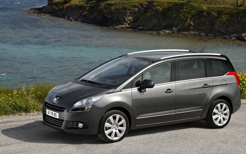 Новый Peugeot 5008