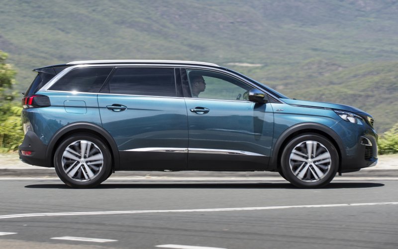 Peugeot кроссовер 5008
