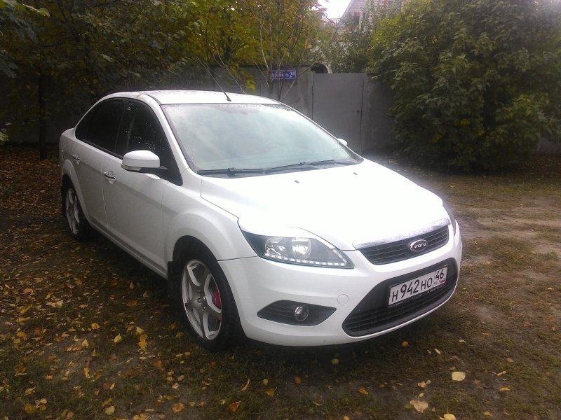 Форд фокус 2 белый седан