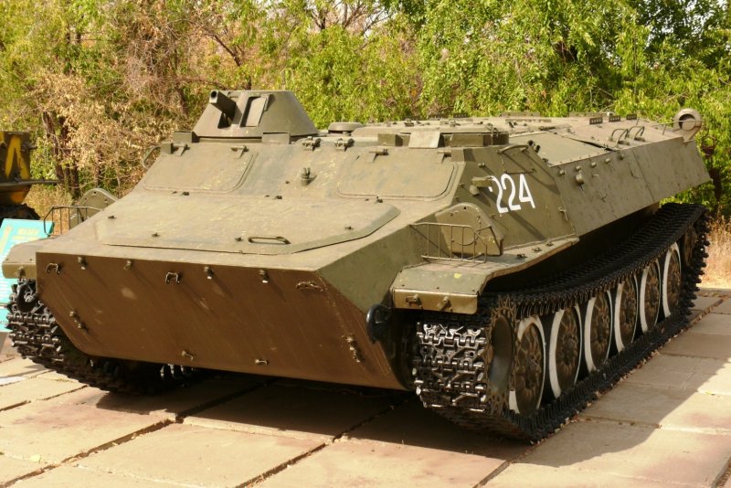 Гусеничный Транспортер МТ-ЛБ