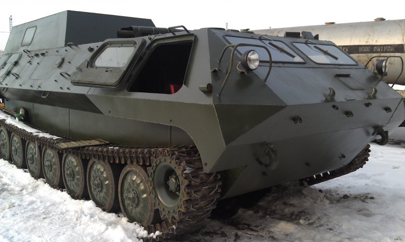 Гусеничный вездеход МТЛБ