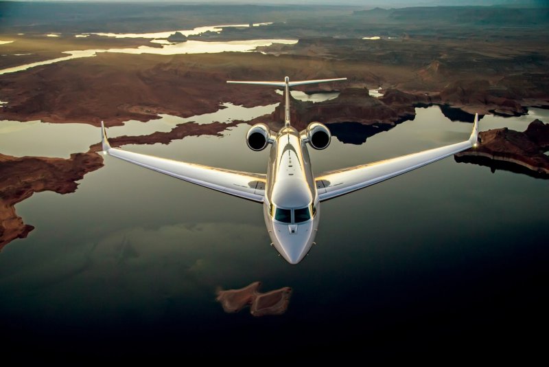 Самолет Gulfstream g650