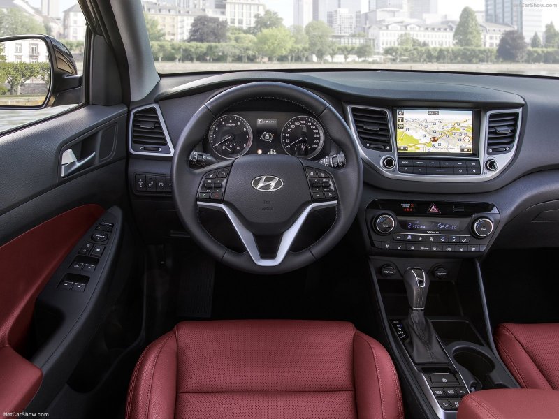 Hyundai Tucson 2017 салон