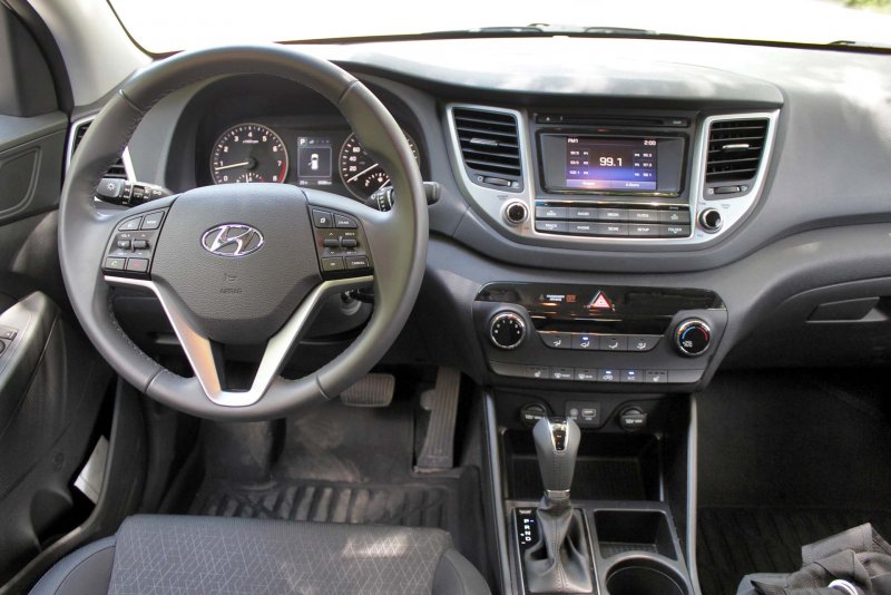 Hyundai Tucson 2017 салон