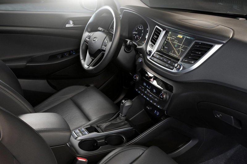 Hyundai Tucson 2017 салон