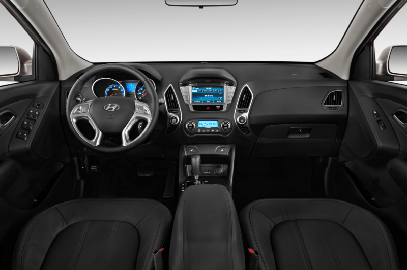 Hyundai Tucson 2012 салон