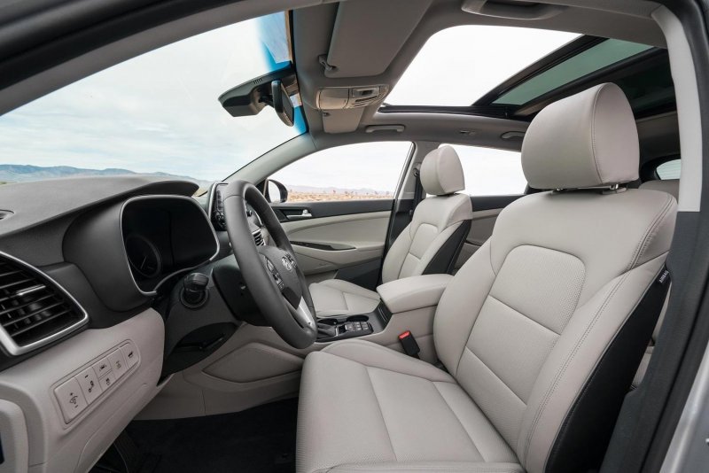 Hyundai Tucson 2018 салон