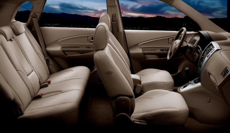 Hyundai Tucson 2005 Interior