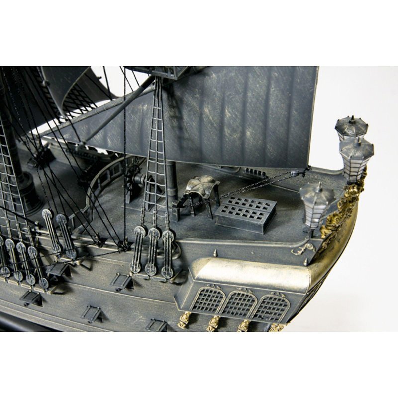 Сборная модель zvezda корабль Джека воробья "черная Жемчужина" (9037) 1:72