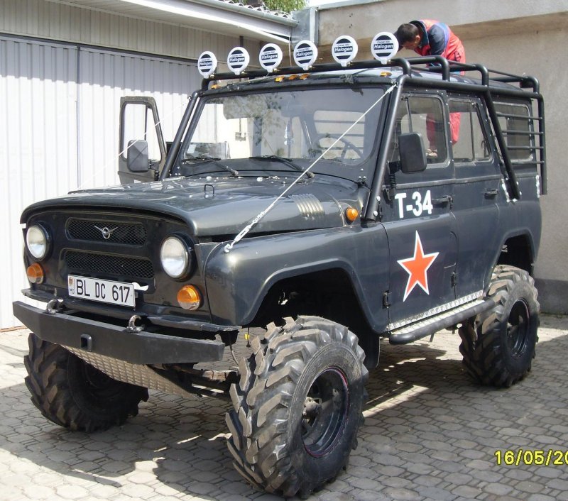Спортивный УАЗ 469