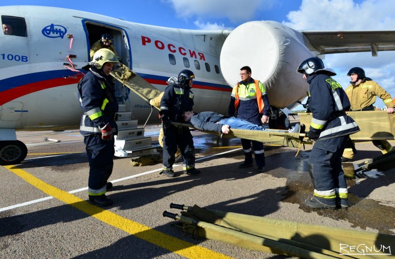 Спасение пассажиров воздушного судна
