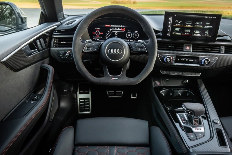 Audi rs4 2020 салон