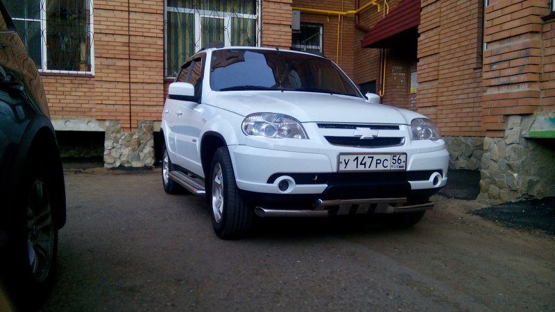 Нива Шевроле 2004г в обвесе