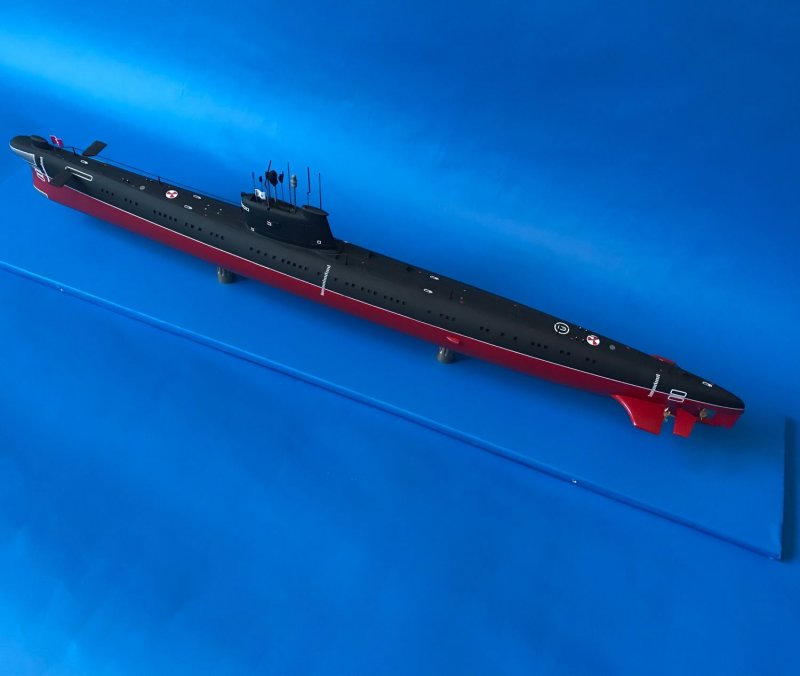 Авианосец p048