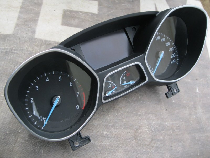 Kuga 2 панель приборов