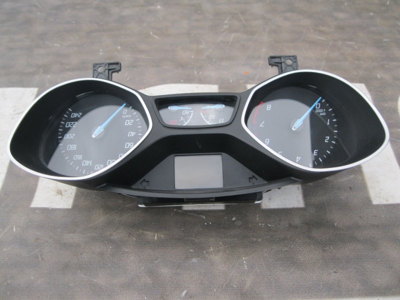 Приборная панель Ford Kuga 2