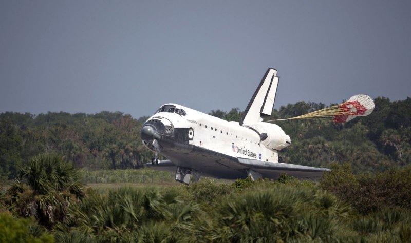 Шаттл Endeavour посадка