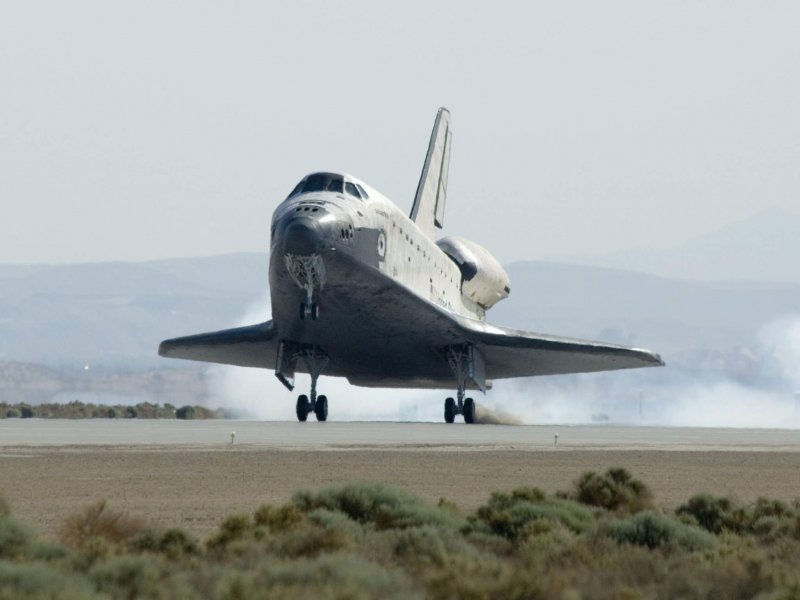 STS-125 landing