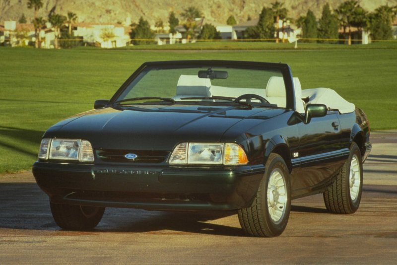 Ford Mustang 1990