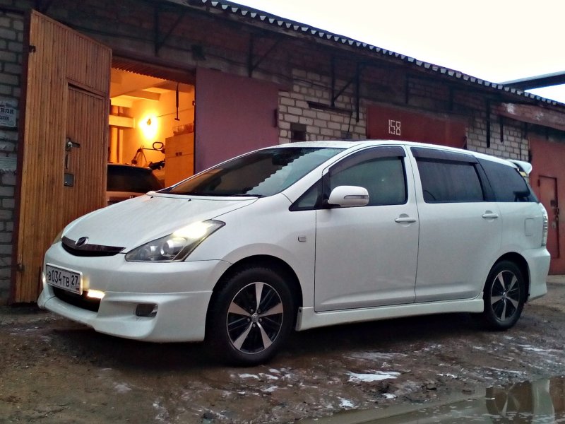 Toyota Wish 2005 18 диски