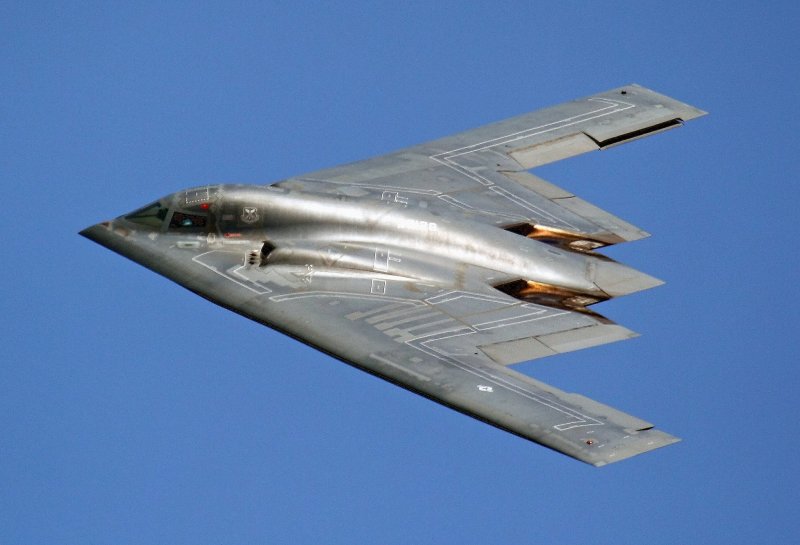 B-2 Spirit: стелс-бомбардировщик
