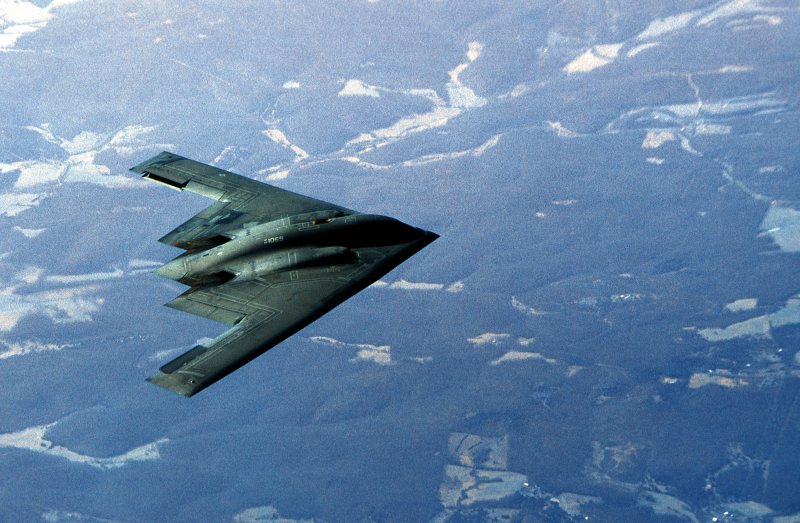 Стелс бомбардировщик б2