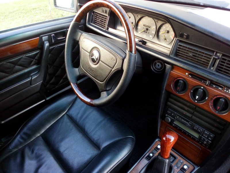 Mercedes-Benz w201 салон
