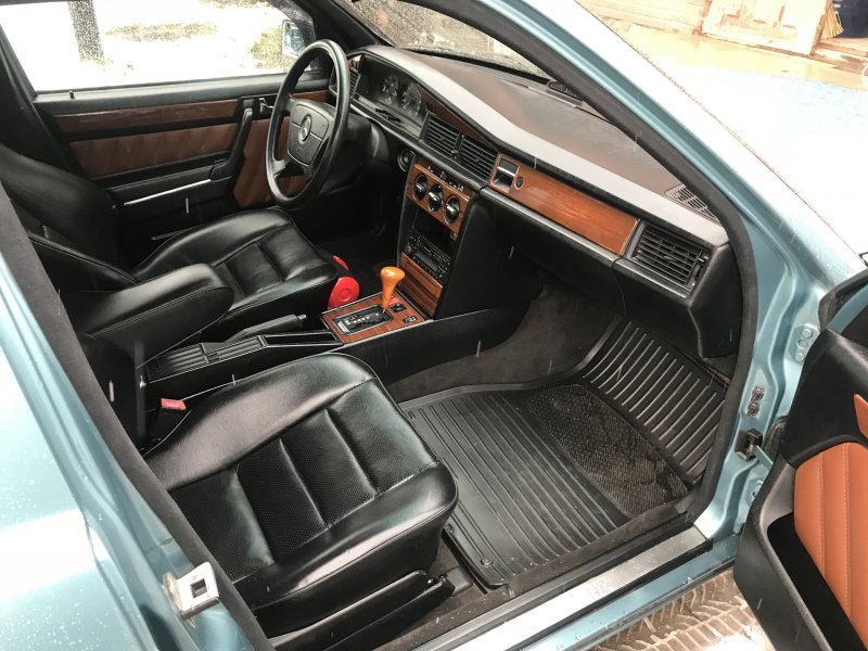 Mercedes-Benz w201 салон