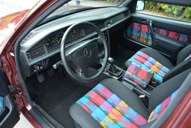 Mercedes Benz w201 Interior