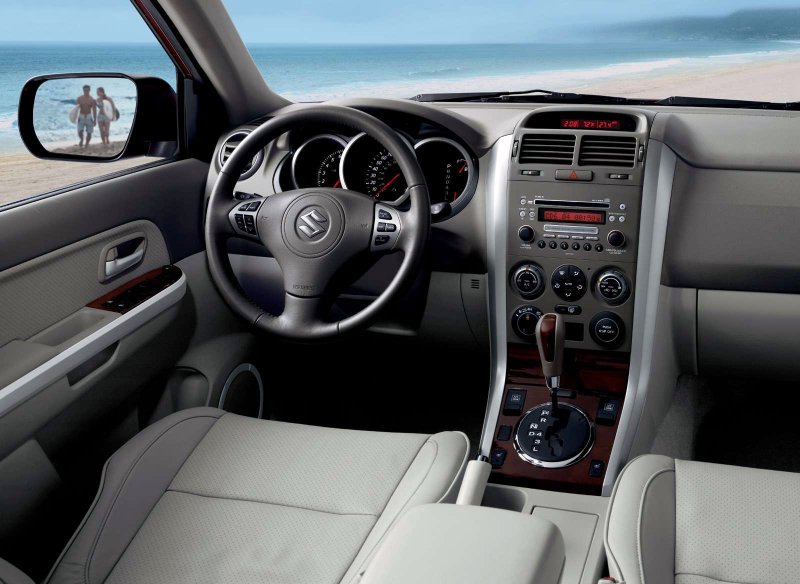Suzuki Grand Vitara 2008 салон