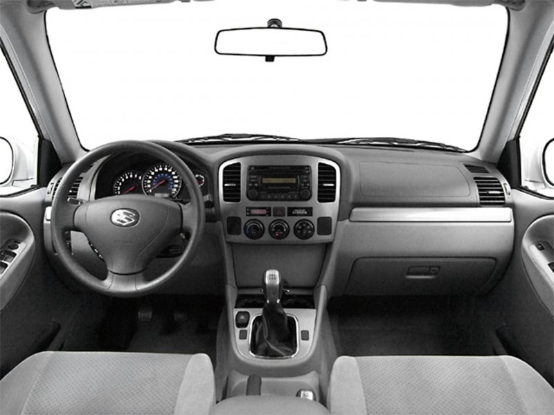 Suzuki Grand Vitara 2010 салон