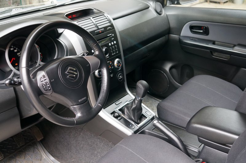 Suzuki Grand Vitara 2008 салон