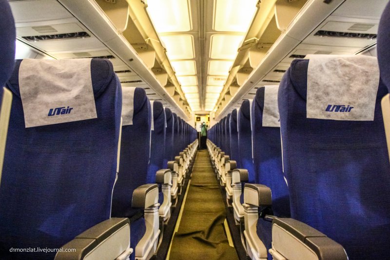Самолет ЮТЭЙР Боинг 737