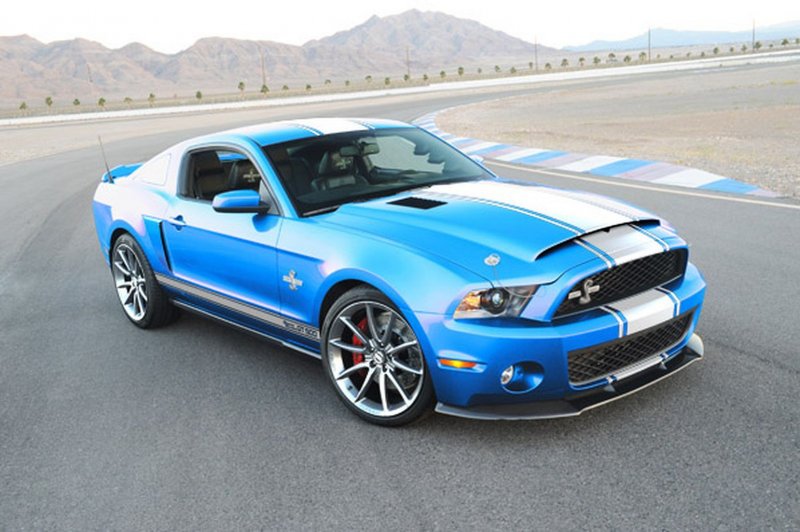 Ford Mustang gt 500 2013