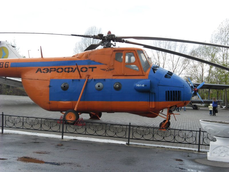 Ми-4 вертолёт