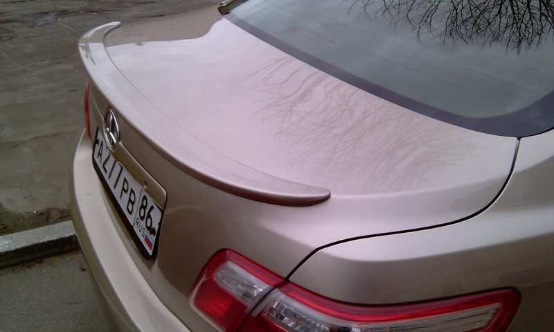 Спойлер Toyota Camry v40