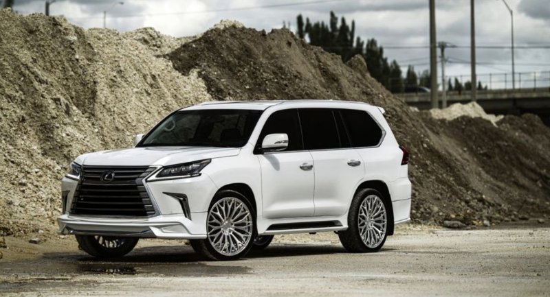 Lexus 570 белый передняя