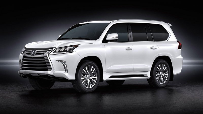 Lexus LX 570 2016 белый