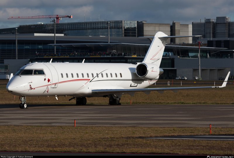 VP-con CRJ самолет