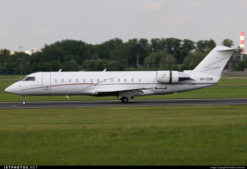 Бомбардир CRJ 200