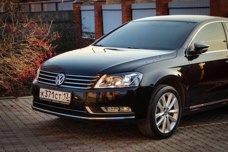 VW Passat b7 синий
