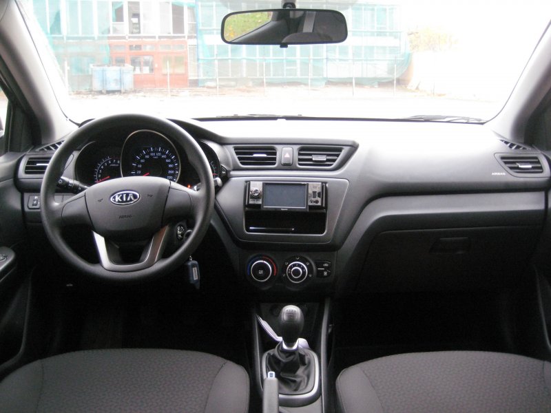 Kia Rio III 2012 салон