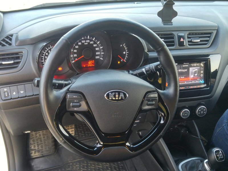 Kia Rio 2016 салон