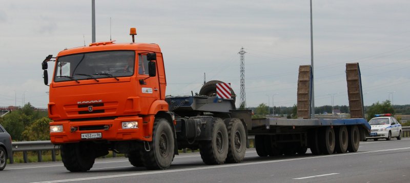 КАМАЗ 6460 С тралом