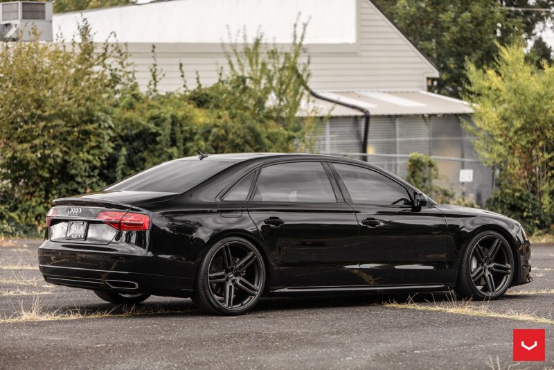 Ауди s8 d4 черная